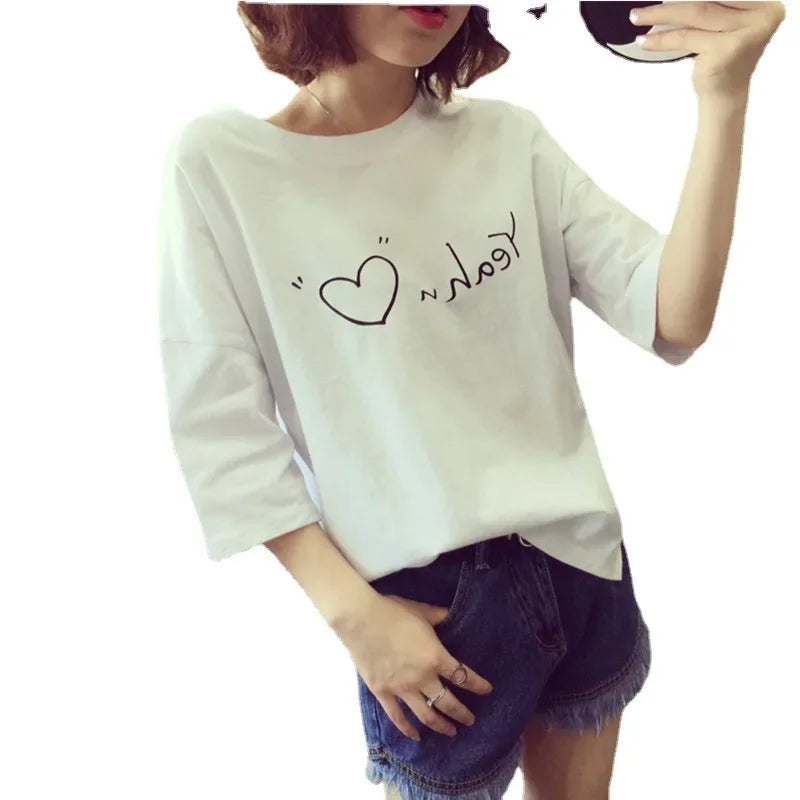 Women’s Printed Short Sleeve T-Shirt – Casual Fit