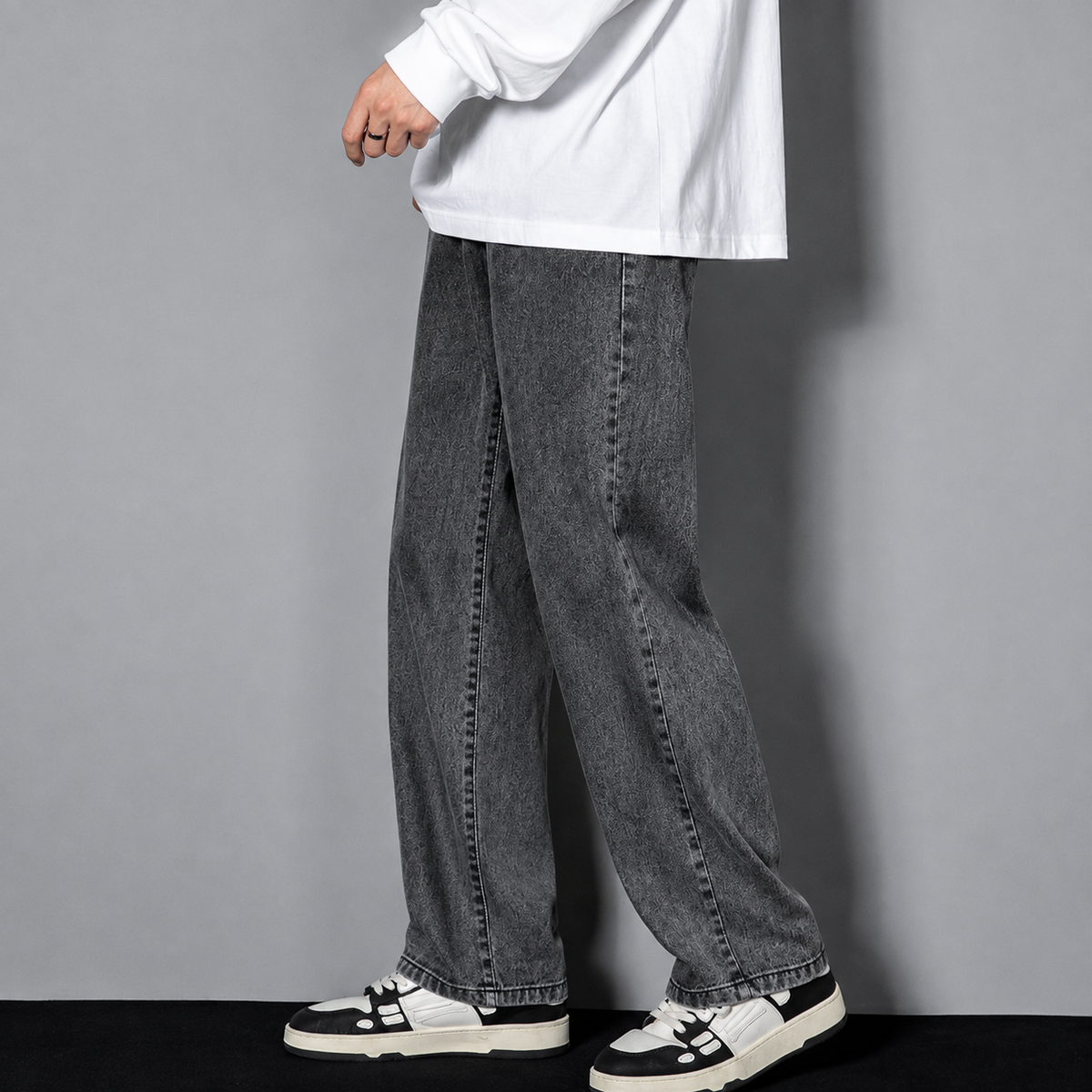 Men’s Loose Fit Washed Blue Jeans – Korean Style Denim